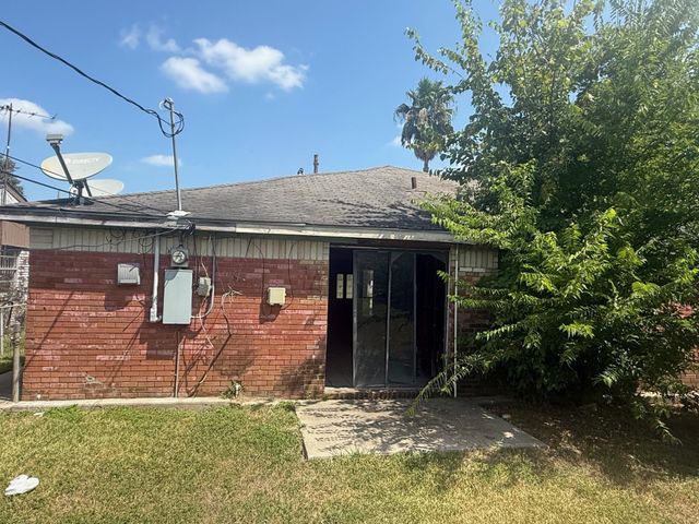 17018 Woodacre Drive, Houston, TX 77049