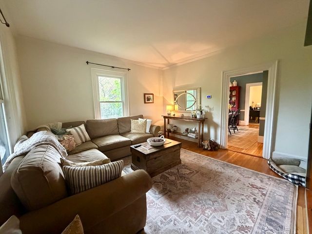 43 Walnut Street, Newton, MA 02460