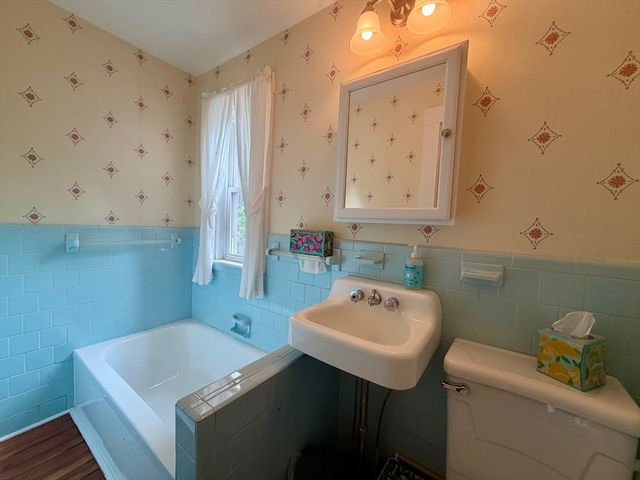 43 Walnut Street, Newton, MA 02460