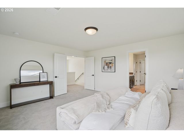 3809 Se REED Dr, Hillsboro, OR 97123