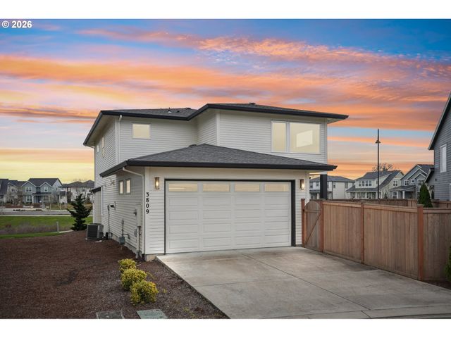 3809 Se REED Dr, Hillsboro, OR 97123