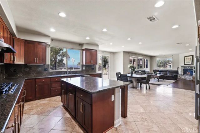 1055 Lowry Ranch, Corona, CA 92881