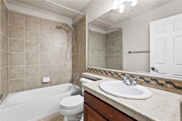 1055 Lowry Ranch, Corona, CA 92881