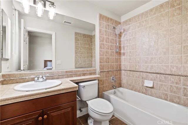 1055 Lowry Ranch, Corona, CA 92881