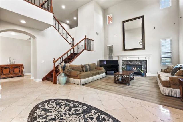 1055 Lowry Ranch, Corona, CA 92881