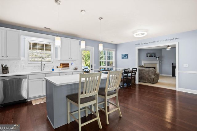 4122 Pond Edge Road, Snellville, GA 30039