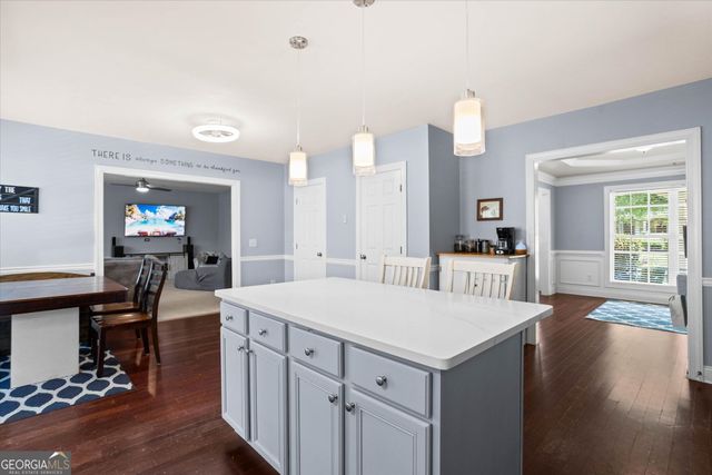 4122 Pond Edge Road, Snellville, GA 30039