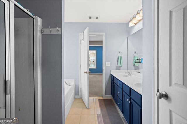 4122 Pond Edge Road, Snellville, GA 30039