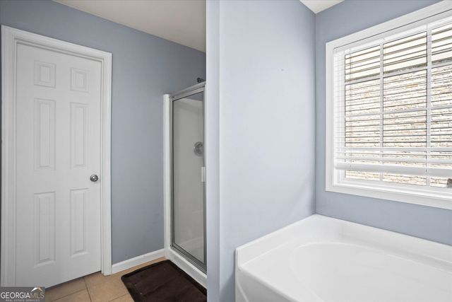 4122 Pond Edge Road, Snellville, GA 30039