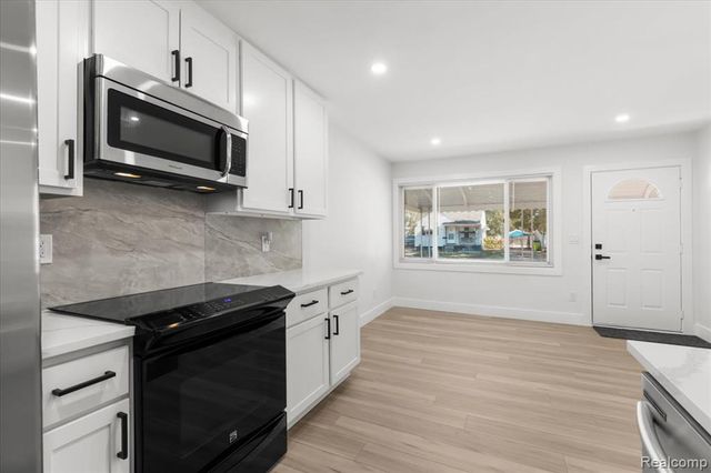 25403 Fern Street, Roseville, MI 48066