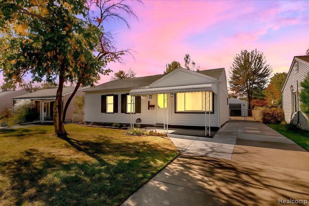 25403 Fern Street, Roseville, MI 48066