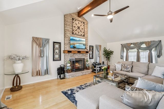 22646 Lawndale Avenue, Richton Park, IL 60471