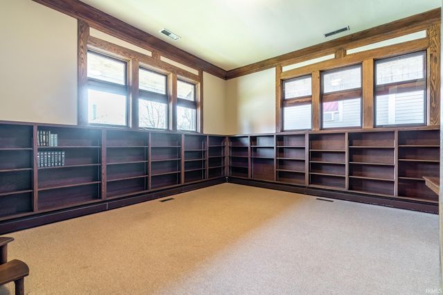 124 E Rush Street, Kendallville, IN 46755