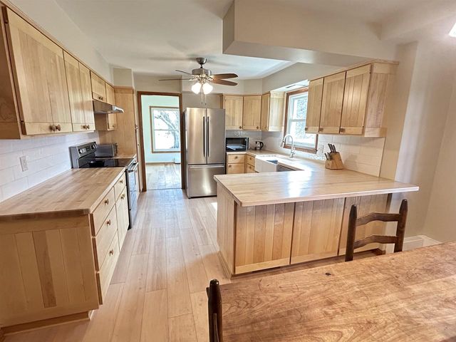 W2268 LEDGEVIEW ROAD, Green Lake, WI 54941