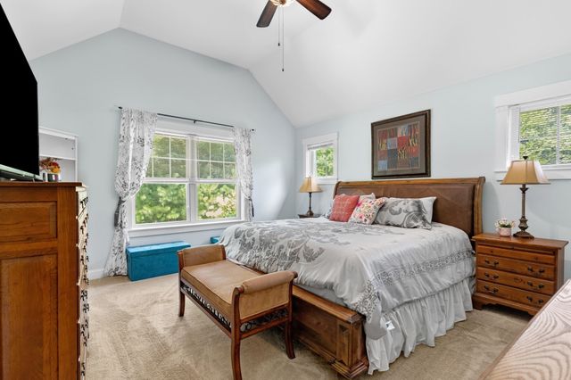 15 Southview Way, Plymouth, MA 02360