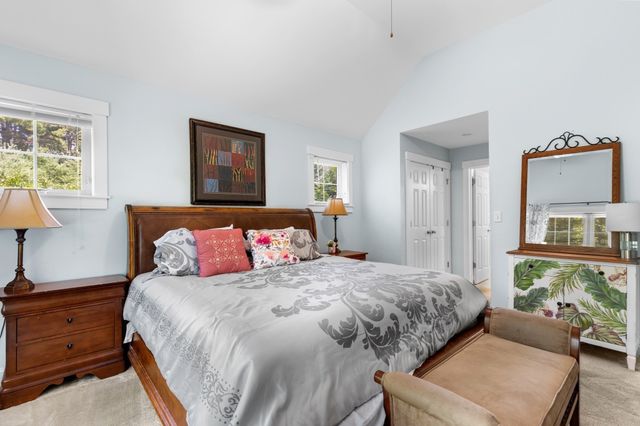 15 Southview Way, Plymouth, MA 02360