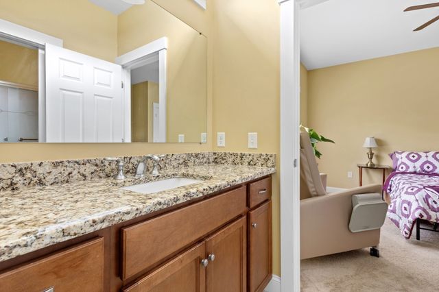 15 Southview Way, Plymouth, MA 02360