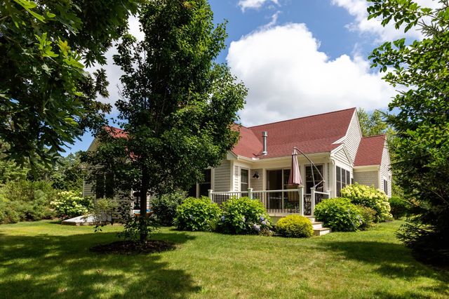 15 Southview Way, Plymouth, MA 02360