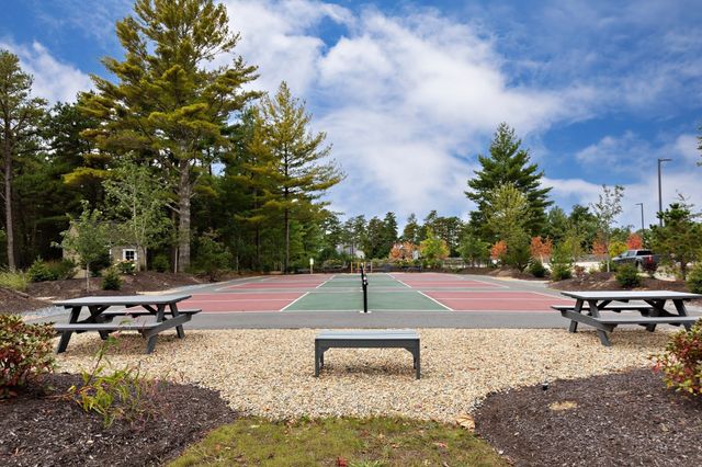 15 Southview Way, Plymouth, MA 02360
