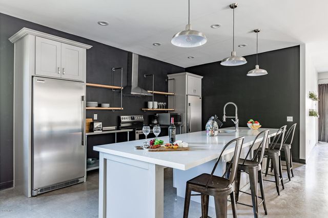 7505 E Main Street A, Scottsdale, AZ 85251
