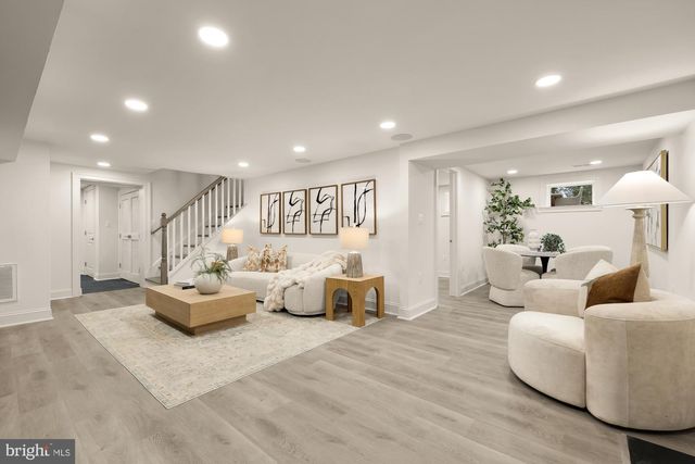 4827 SEDGWICK ST NW, Washington, DC 20016