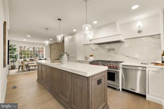 4827 SEDGWICK ST NW, Washington, DC 20016