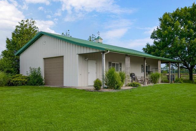 1949 N 900th Road, Eudora, KS 66025