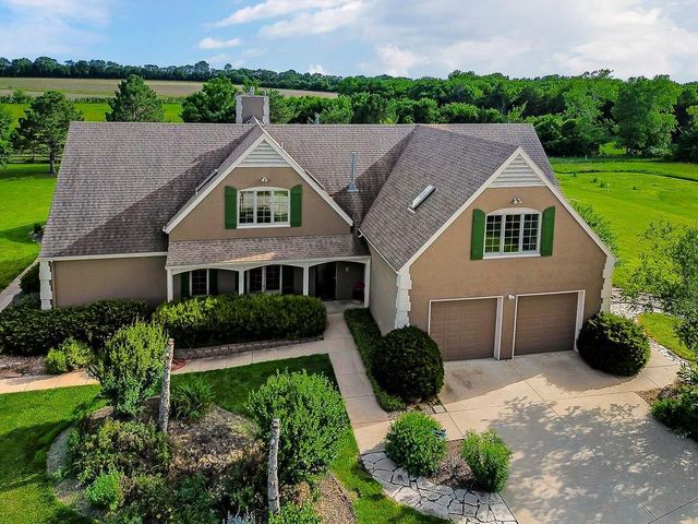 1949 N 900th Road, Eudora, KS 66025
