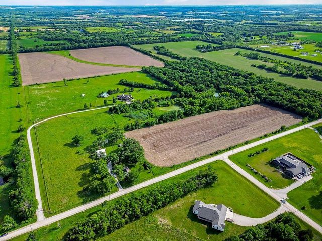 1949 N 900th Road, Eudora, KS 66025