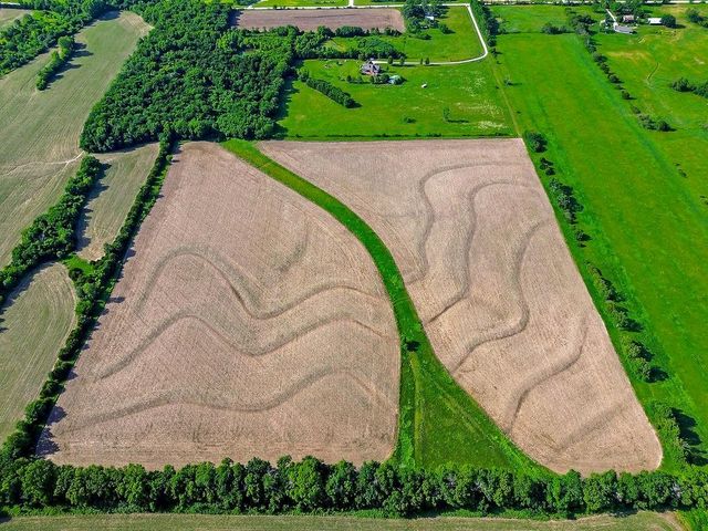1949 N 900th Road, Eudora, KS 66025