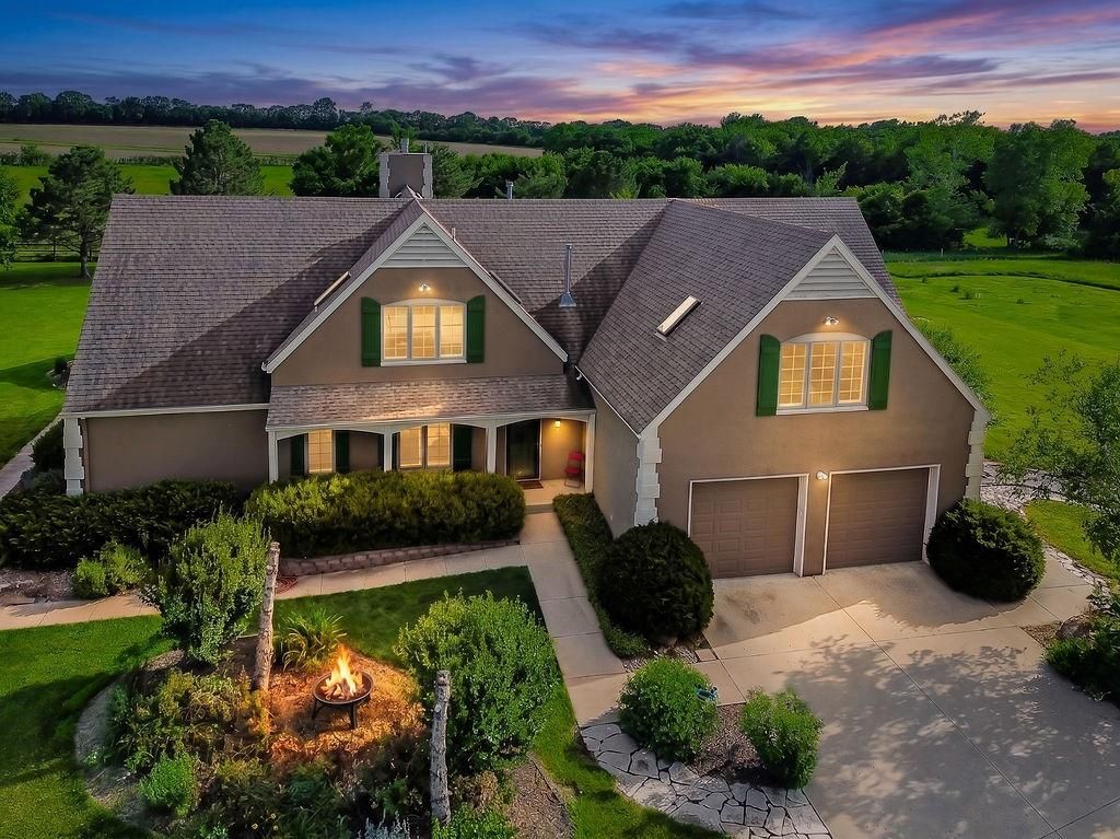 1949 N 900th Road, Eudora, KS 66025
