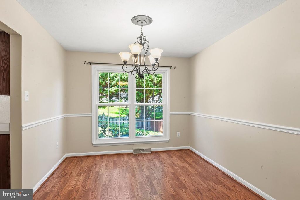 Image 17 of property listing at 6560 ABRAHAM CT, Eldersburg, MD 21784