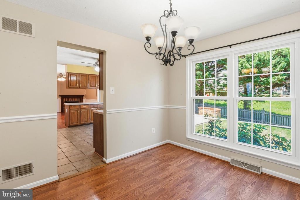 Image 18 of property listing at 6560 ABRAHAM CT, Eldersburg, MD 21784
