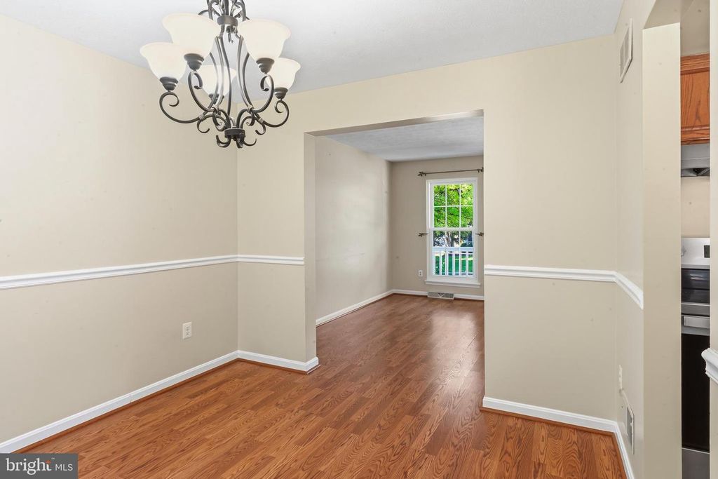Image 19 of property listing at 6560 ABRAHAM CT, Eldersburg, MD 21784