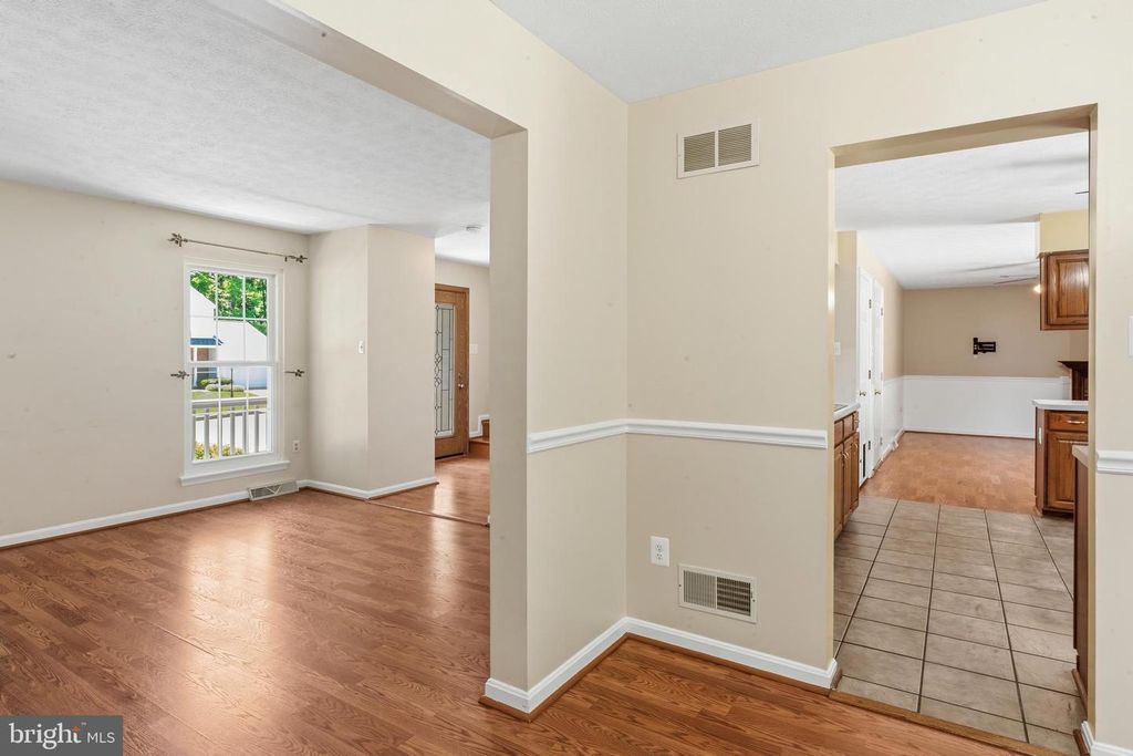 Image 20 of property listing at 6560 ABRAHAM CT, Eldersburg, MD 21784