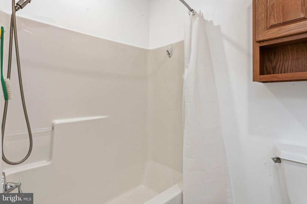 Image 40 of property listing at 6560 ABRAHAM CT, Eldersburg, MD 21784