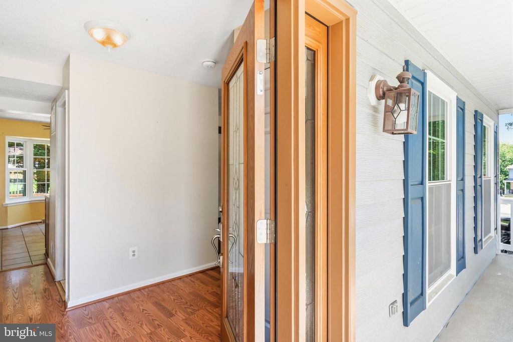 Image 8 of property listing at 6560 ABRAHAM CT, Eldersburg, MD 21784