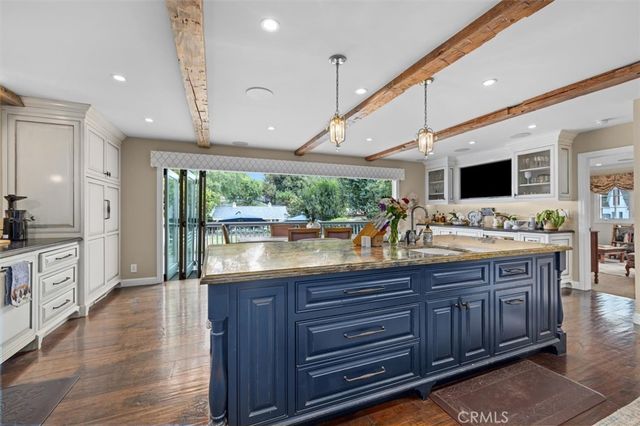 24 Buckskin Lane, Rolling Hills Estates, CA 90274