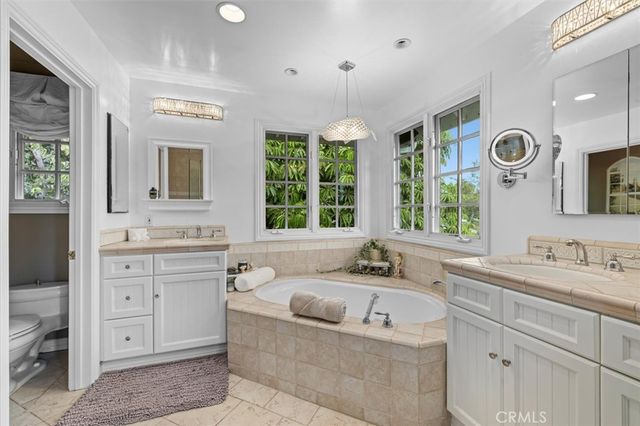 24 Buckskin Lane, Rolling Hills Estates, CA 90274