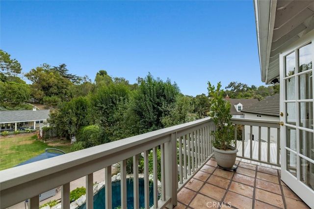 24 Buckskin Lane, Rolling Hills Estates, CA 90274