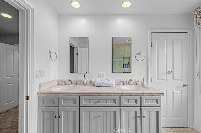 24 Buckskin Lane, Rolling Hills Estates, CA 90274