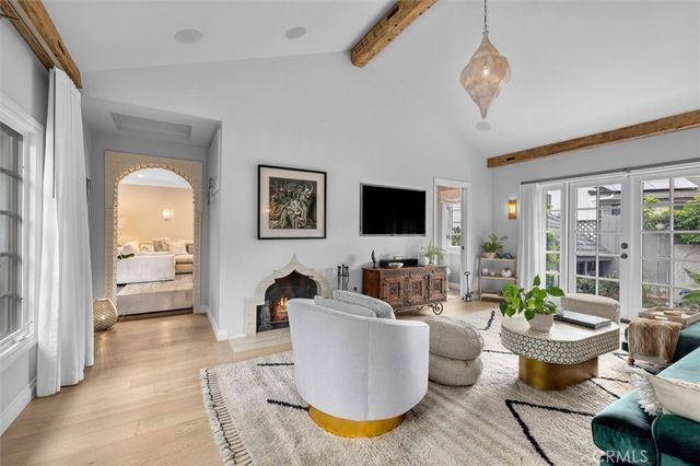 24 Buckskin Lane, Rolling Hills Estates, CA 90274