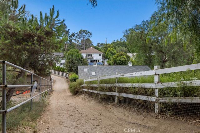 24 Buckskin Lane, Rolling Hills Estates, CA 90274