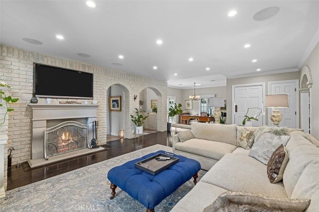 24 Buckskin Lane, Rolling Hills Estates, CA 90274