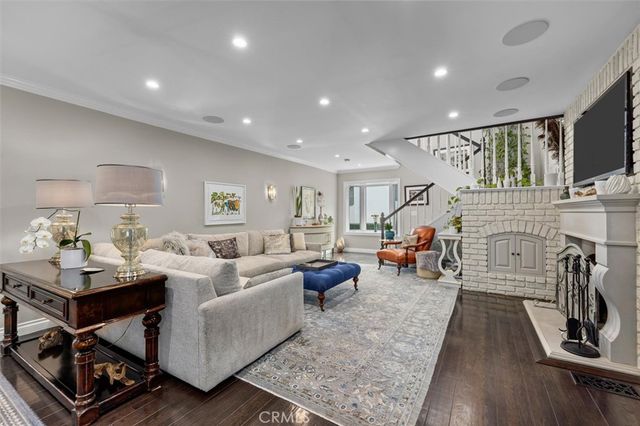 24 Buckskin Lane, Rolling Hills Estates, CA 90274
