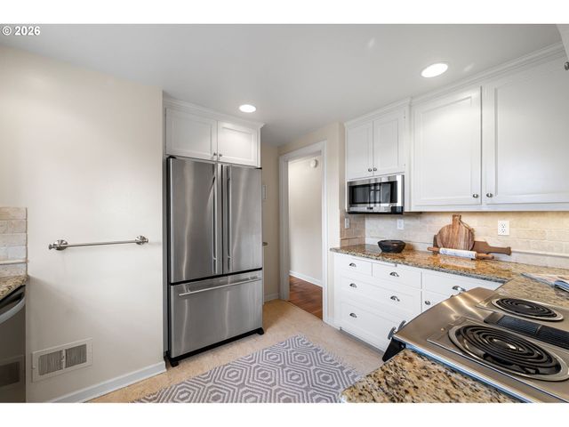 158 W 21ST Ave, Eugene, OR 97405