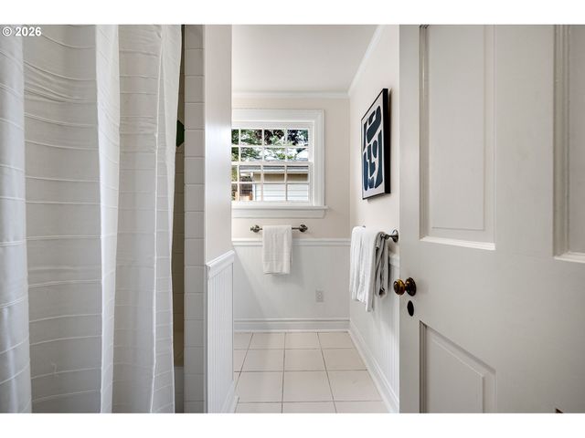 158 W 21ST Ave, Eugene, OR 97405