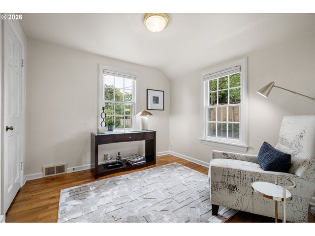158 W 21ST Ave, Eugene, OR 97405