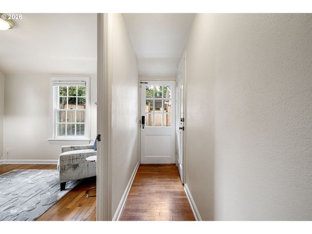 158 W 21ST Ave, Eugene, OR 97405