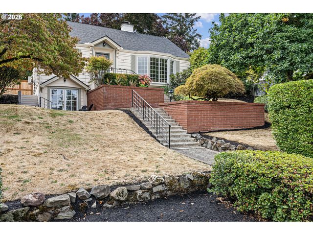 158 W 21ST Ave, Eugene, OR 97405
